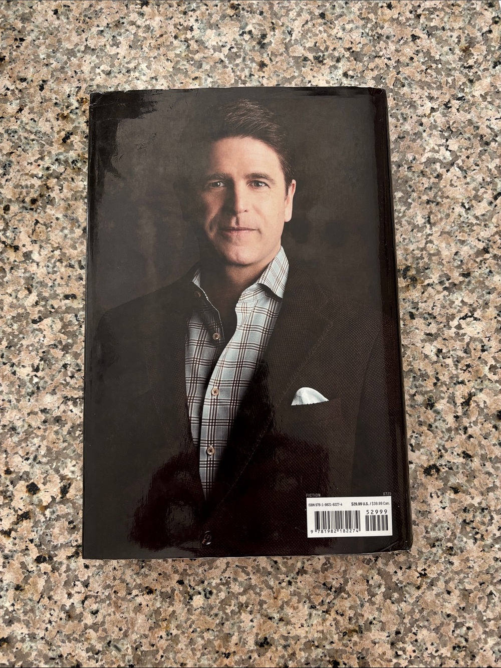 Brad Thor "Edge of Honor" Hardcover Book - Picture 2 of 6
